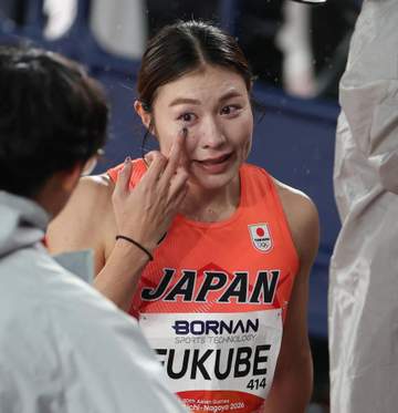 福部真子が日本勢44年ぶり金メダル「自分の競技人生の中でいい思い出になる最高のレース」好スタートから逃げ切りで中島ひとみとの0秒04差激戦制す 中島2位で日本勢ワンツーの快挙【アジア大会】
