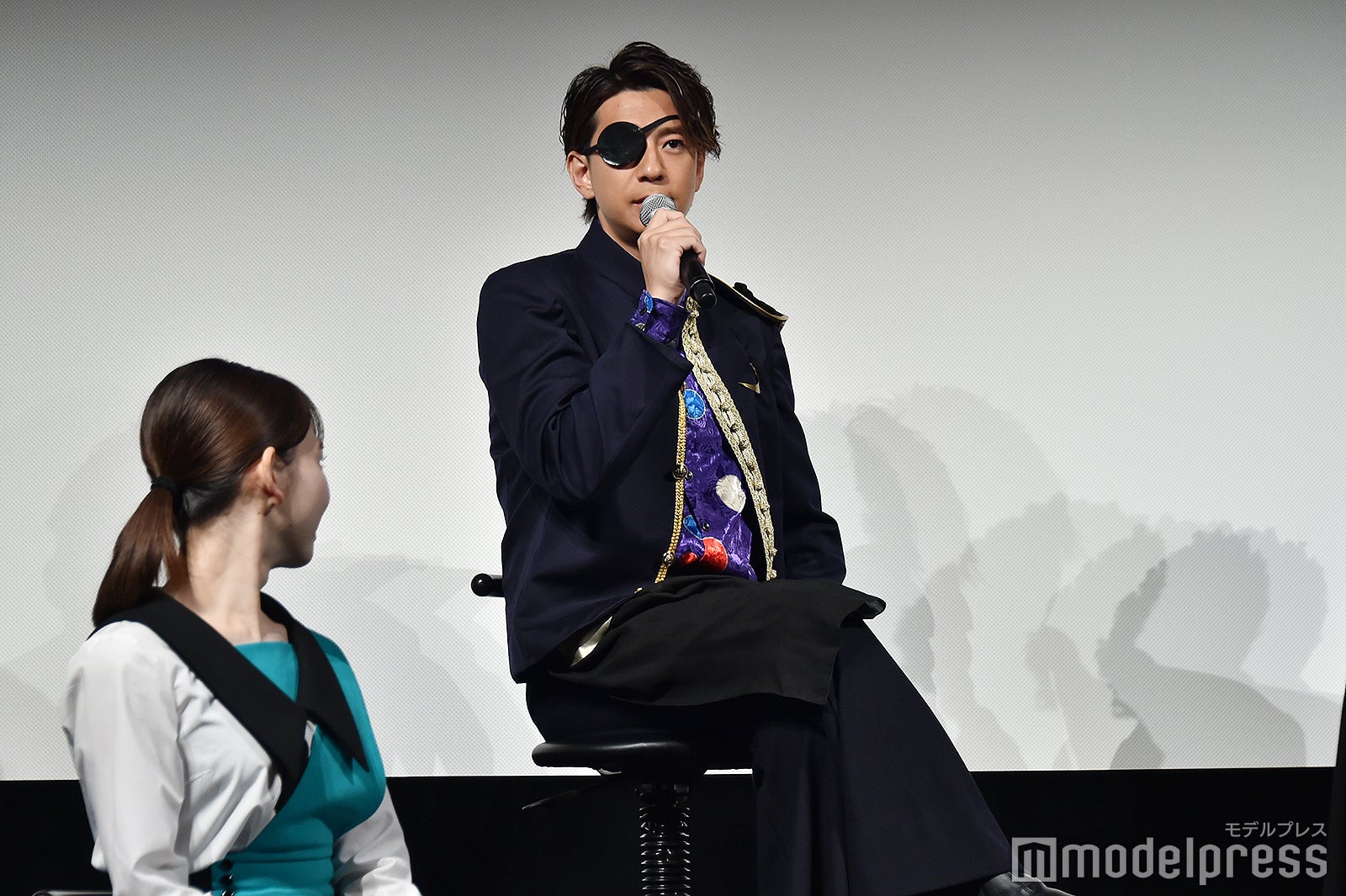 伊達政宗になりきり挨拶する三浦翔平（C）モデルプレス