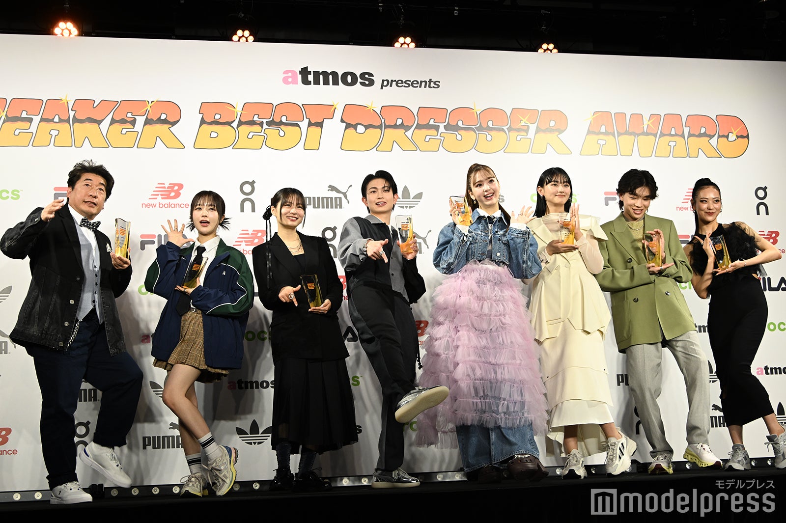 （左から）寺門ジモン、なえなの、莉子、綱啓永、藤田ニコル、山崎天、imase、Miyu（C）モデルプレス