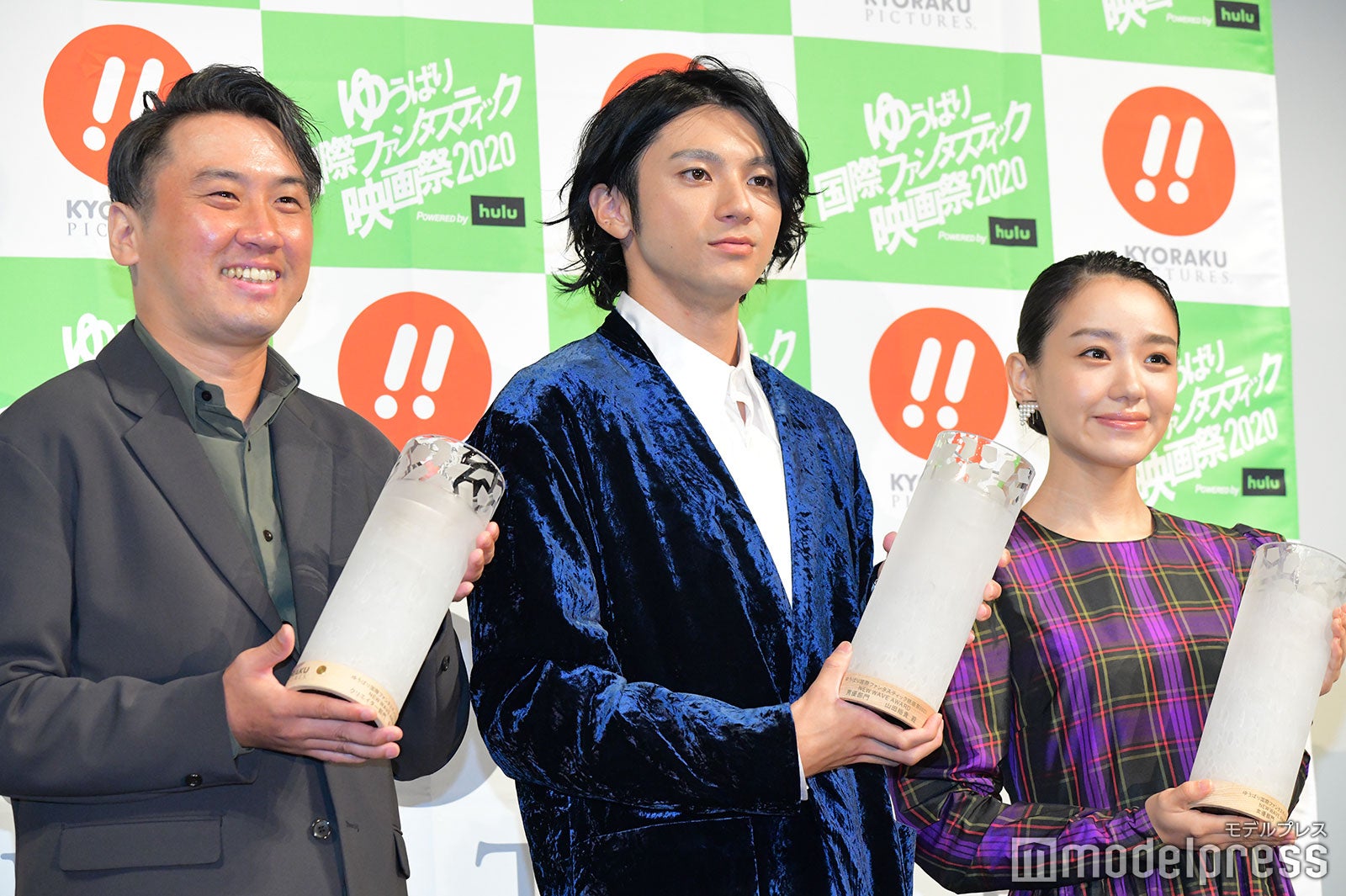 杉原輝昭監督、山田裕貴、奈緒（C）モデルプレス
