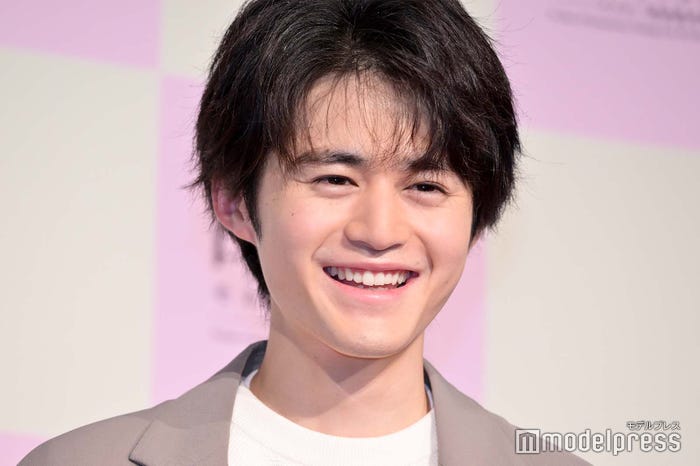 鈴鹿央士(C)モデルプレス