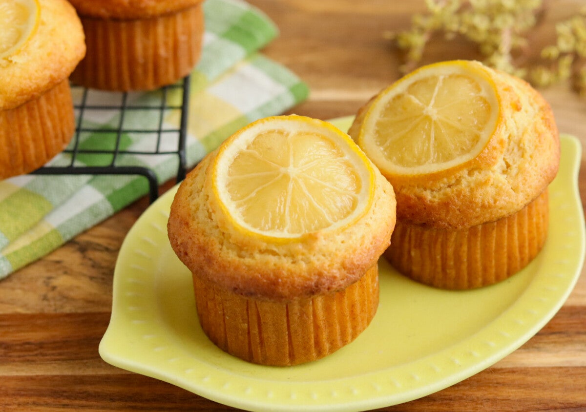 バターいらず材料をどんどん混ぜて焼くだけ！誰でも簡単！はちみつジンジャーレモンマフィン