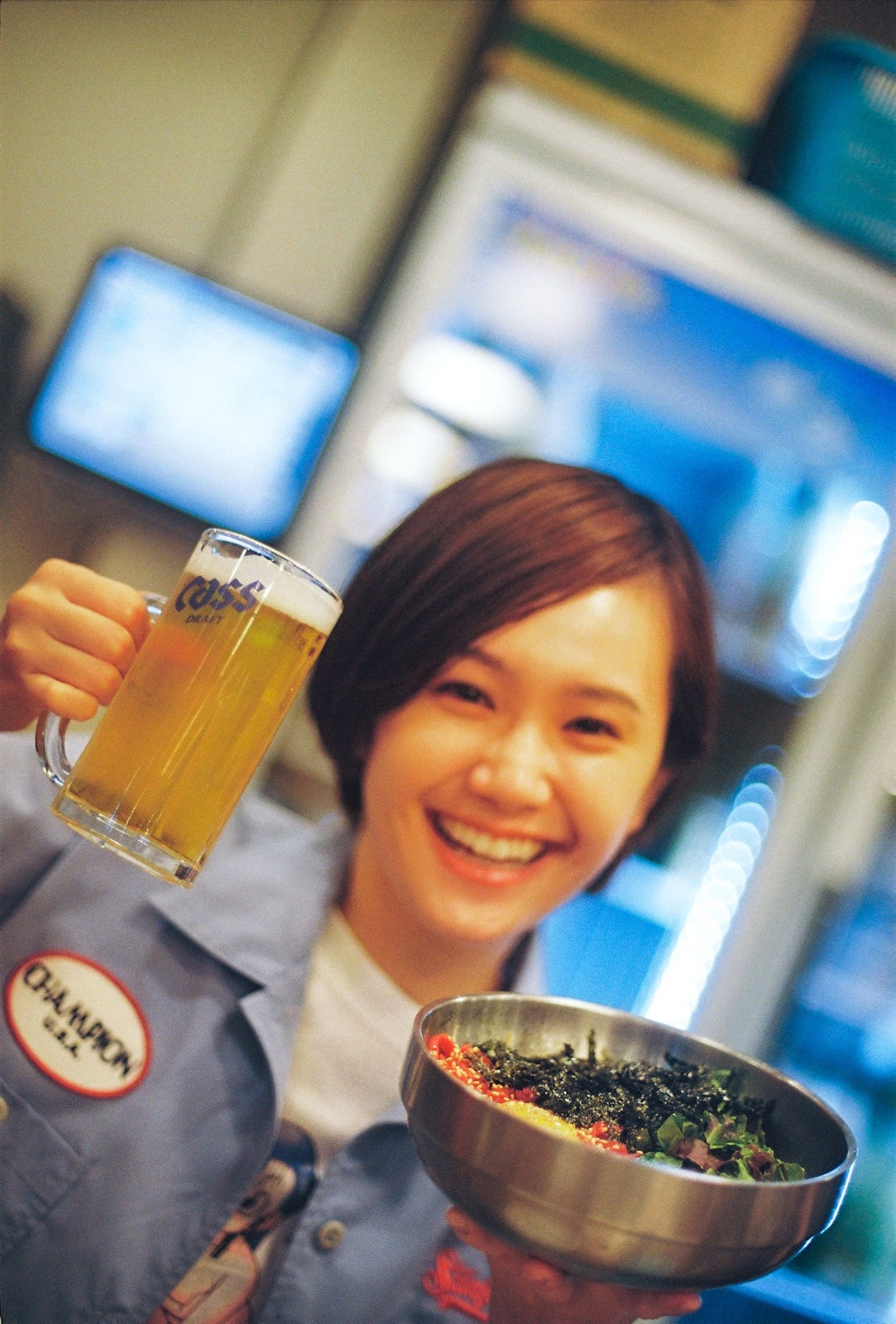 尾碕真花セカンド写真集「わー!!!」（東京ニュース通信社刊