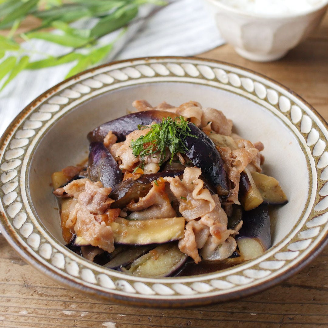 フライパンでパパッと。なすと豚肉の梅ぽん煮