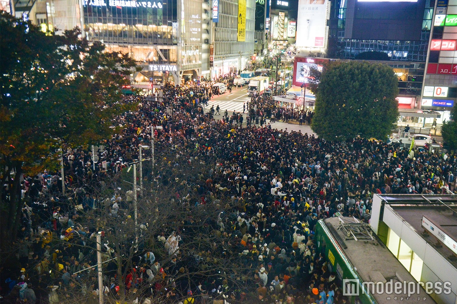 渋谷がパニック状態に／10月31日撮影（C）モデルプレス