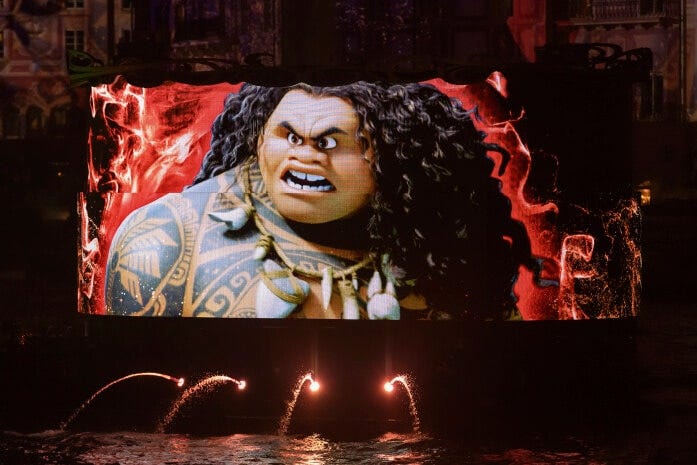 『モアナと伝説の海』のマウイも映像で登場