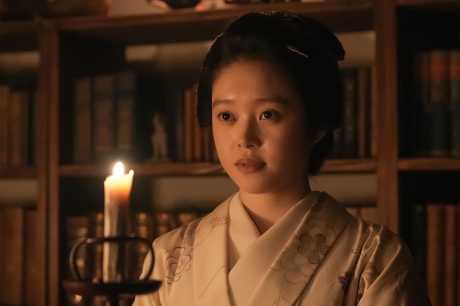 朝ドラ「ばけばけ」トキ（高石あかり）＆ヘブン（トミー・バストウ）の“おでこキス”は撮影当日に決定「本当は手にする予定でした」急遽変更の理由【インタビューVol.4】