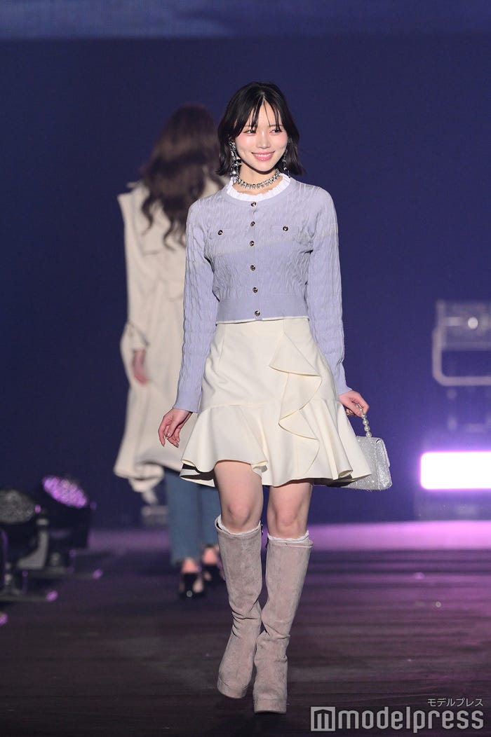 真鍋凪咲(C)モデルプレス