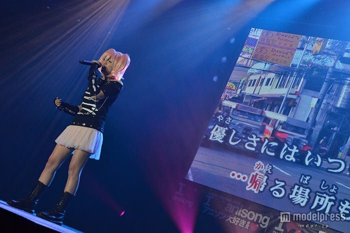 次世代アニソンシンガーを発掘するオーディション「AAA」決勝戦の様子