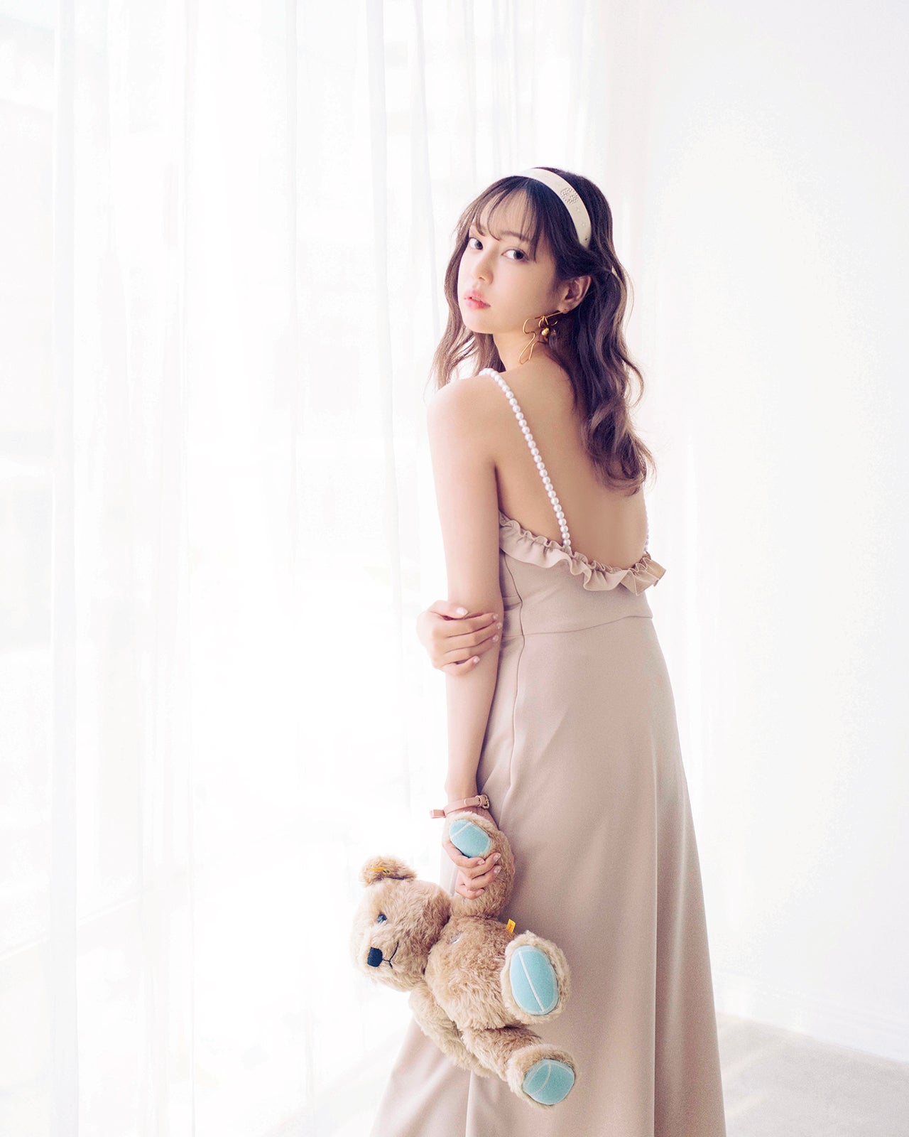 中村里砂「LARME」048 Springより（提供写真）