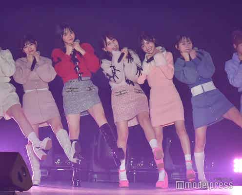 TikTokで話題・FRUITS ZIPPER、新衣装で印象ガラリ キュートなパフォーマンス<札幌コレクション 2023 A/W>