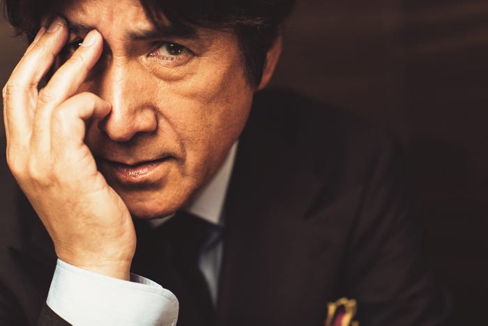 『草刈正雄 FIRST PHOTO BOOK』(画像提供:双葉社)