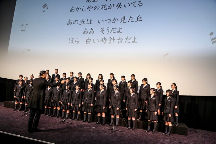 AKIRAが指揮に挑戦(C)2019映画「この道」製作委員会