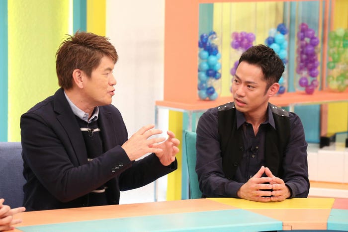 (左から)ヒロミ、高橋大輔(C)フジテレビ