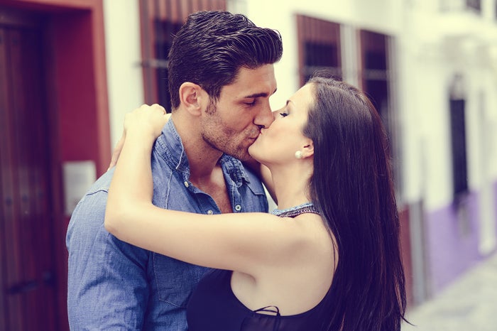 男性が彼女からされたいと思う 理想のキス 5選 モデルプレス 男性が彼女からされたいと思う 理想のキス 5選 モデルプレス