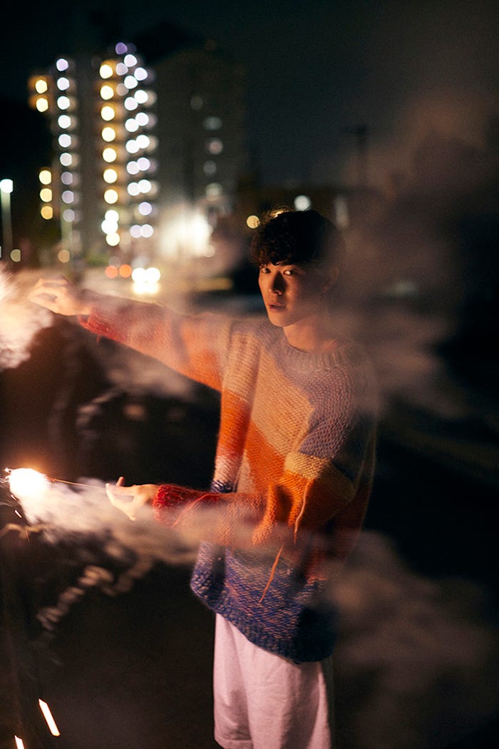 宮沢氷魚(C)MEN’S NON-NO 宮沢氷魚 1st 写真集(タイトル未定)未収録アザーカット/集英社 撮影/尾身沙紀(io)