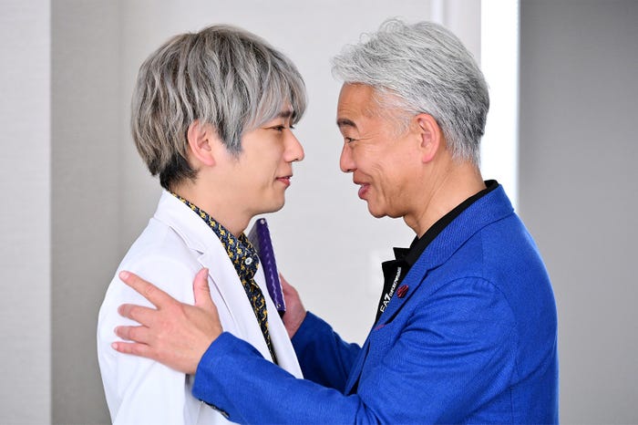 二宮和也、恵俊彰「ブラックペアン シーズン2」第5話より(C)TBS