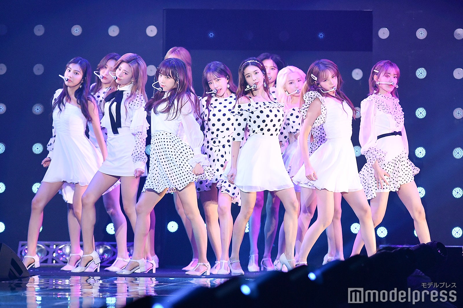 IZ＊ONE（C）モデルプレス