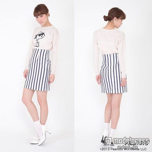 ストライプ柄のタイトスカートで大人っぽく！／画像提供「DOUBLE HEART」