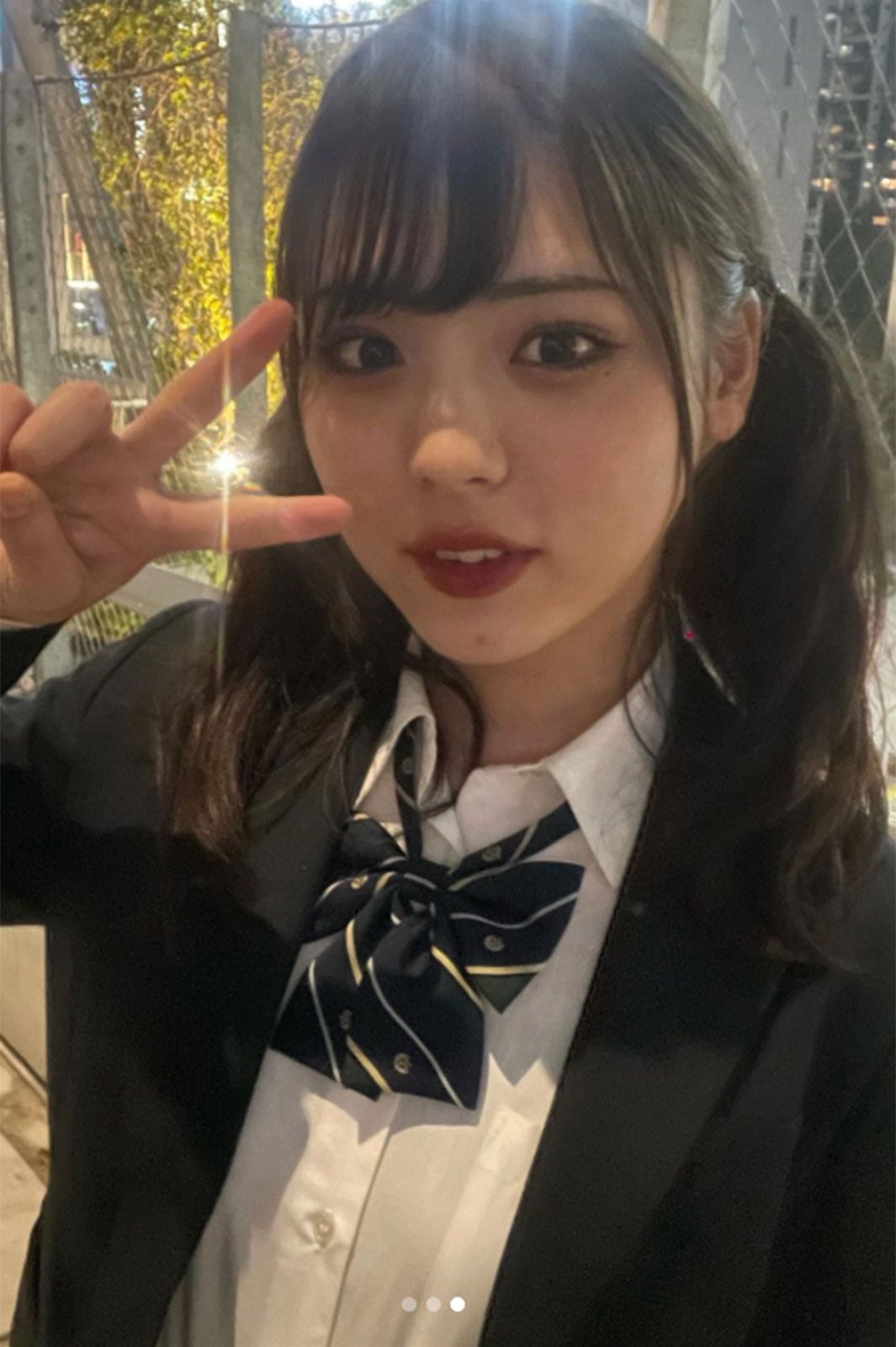 井手上漠、ツインテール×制服ショット公開「可愛すぎる」「優勝」とファン歓喜