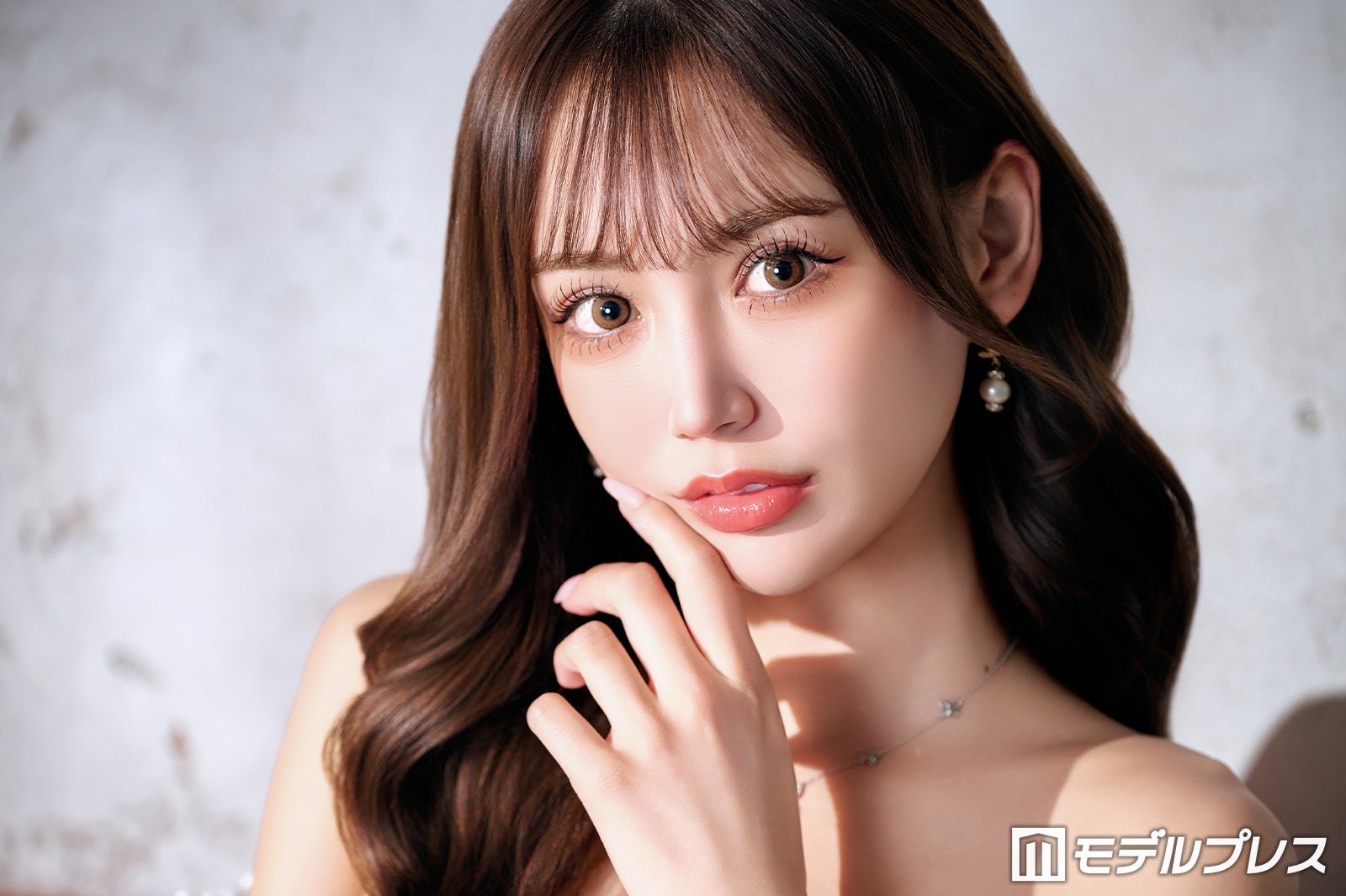 “いとこのキャバ嬢”でTikTok話題の美女・りな、過酷な環境から這い上がった壮絶キャリア「失敗してもいいから進もう」と思えた理由