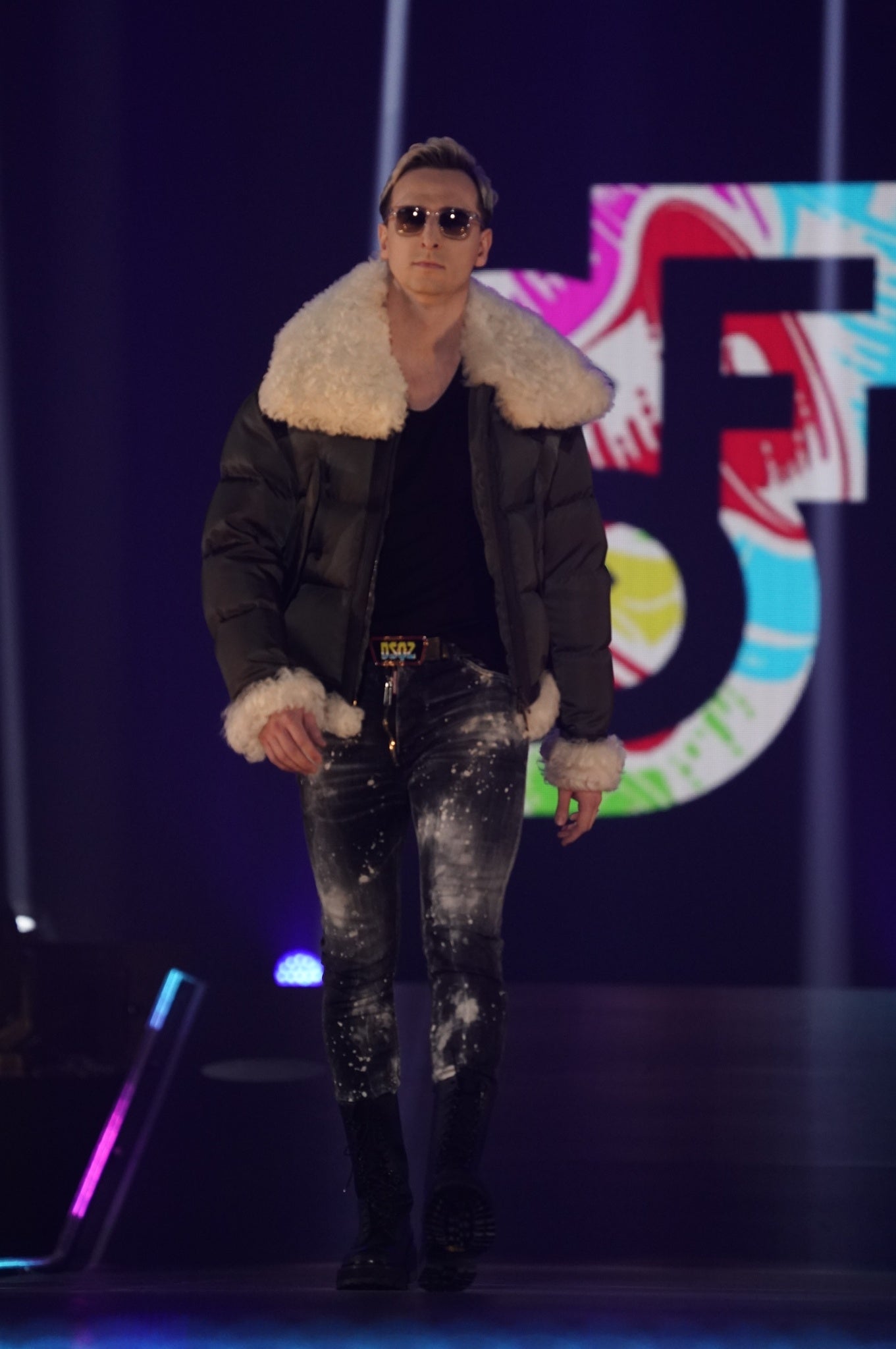 サワ（C）上飯坂 一