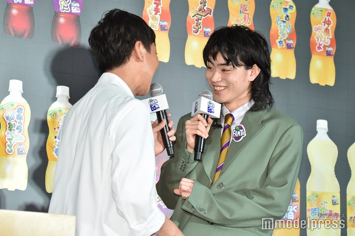 距離が近い(C)モデルプレス