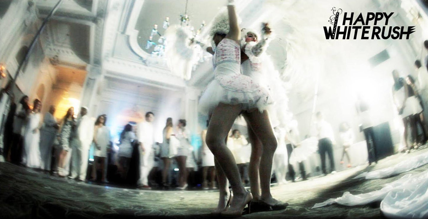 日本初の雪が降る音楽フェス「HAPPY WHITE RUSH」大阪で開催