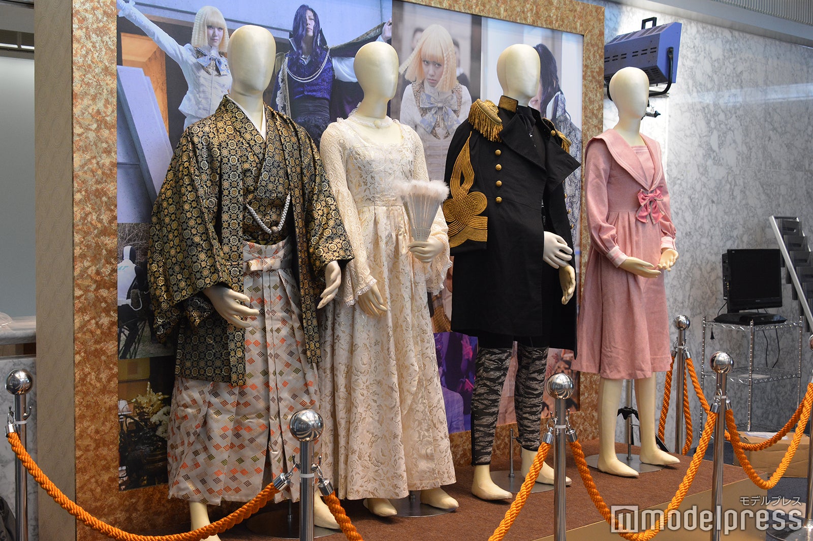 『翔んで埼玉』の衣装展示（C）モデルプレス