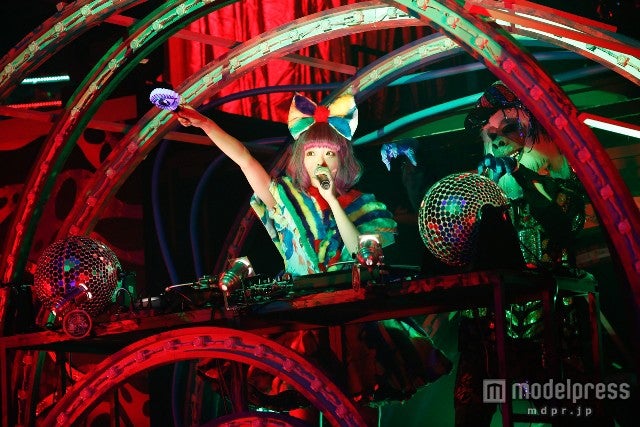 きゃりーぱみゅぱみゅ／Photo by Aki Ishii, Yosuke Kamiyama