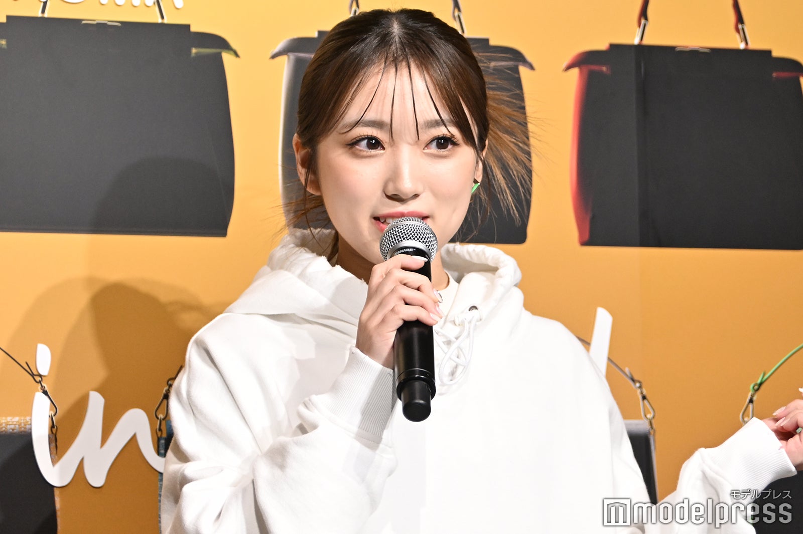 矢吹奈子（C）モデルプレス