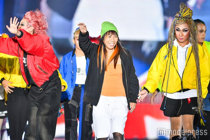 (C)モデルプレス