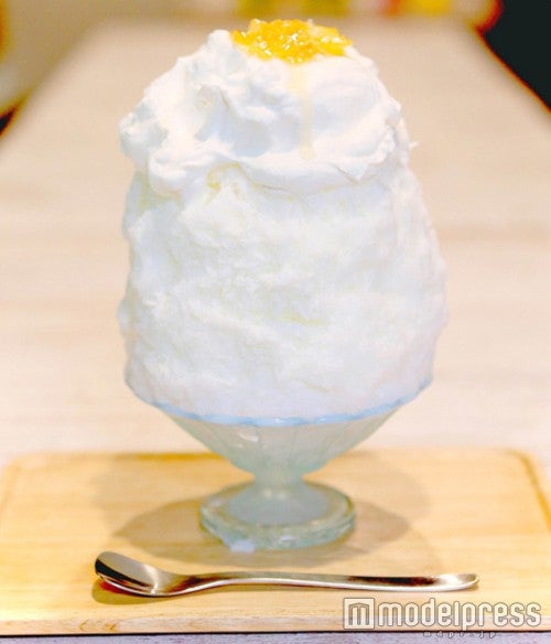 レモンクリームジンジャー800円（税込）／画像提供：ブンブンブラウカフェウィズビーハイブ