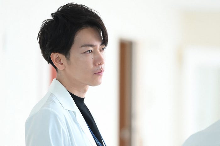佐藤健/「恋はつづくよどこまでも」第4話より(C)TBS