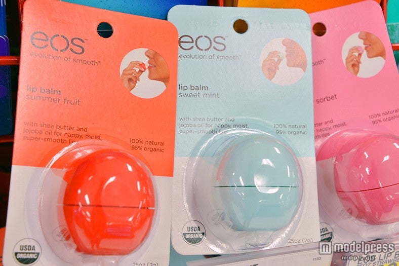 コロンとしたフォルムが可愛い「eos」のリップクリーム