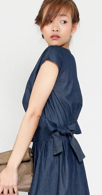 フレンチスリーブサイドリボンワンピース「salus」2,990円（税込）