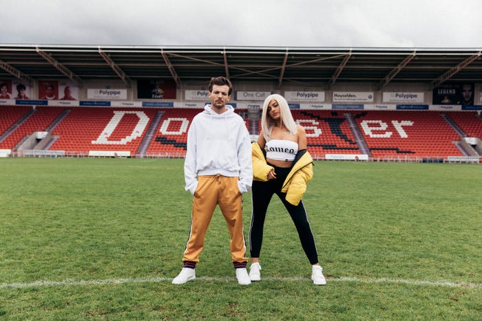 ルイ・トムリンソンとビービー・レクサ(提供画像)