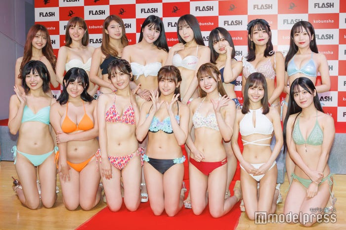 (後列左から)北島萌加、本間ミサ、佐伯桃子、白石時、つぶらあい、りん、織田いちか、成瀬結愛(前列左から)永野蘭、朝野ナツ、宮川みやび、磯貝花音、由利美桜、遠藤まめ、三葉ゆあ(C)モデルプレス