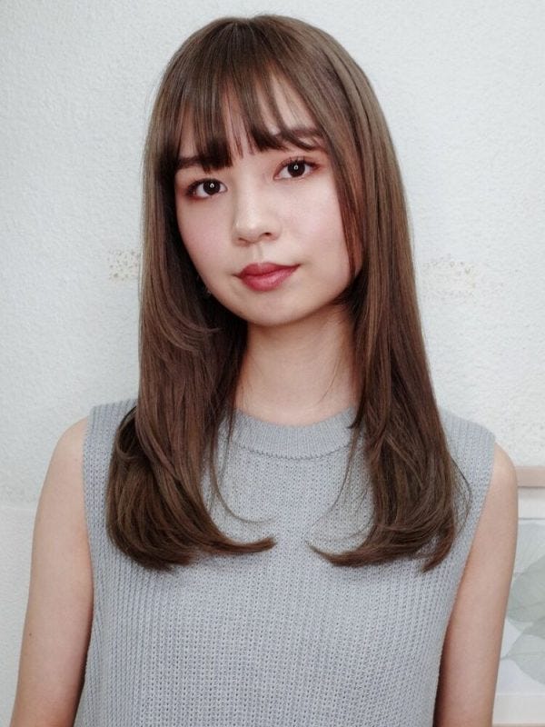 小柄な低身長さんに似合うロングヘア集 大人の可愛いさを引き出すバランス良い髪型 モデルプレス