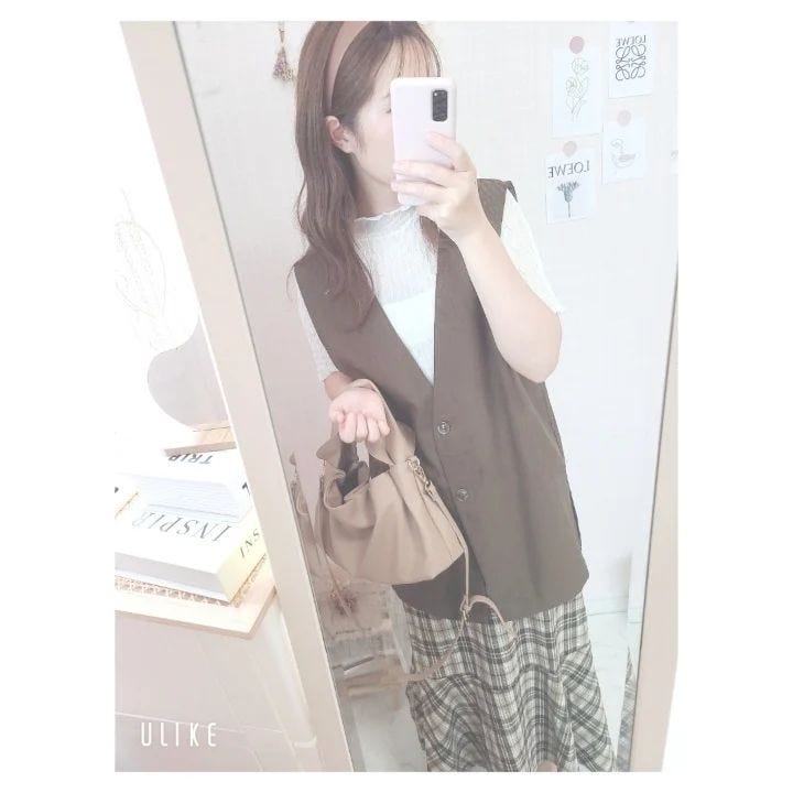 しまむらの深Vベスト