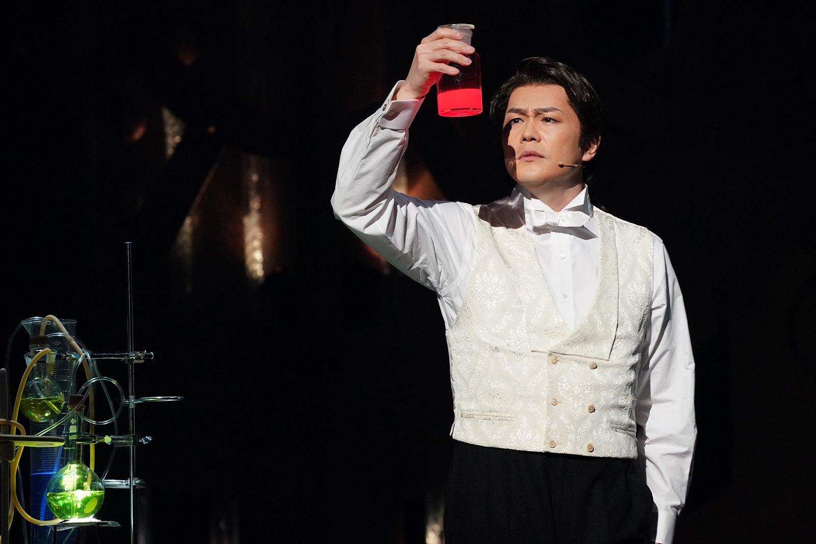 佐藤隆紀「ジキル＆ハイド」提供：東宝演劇部