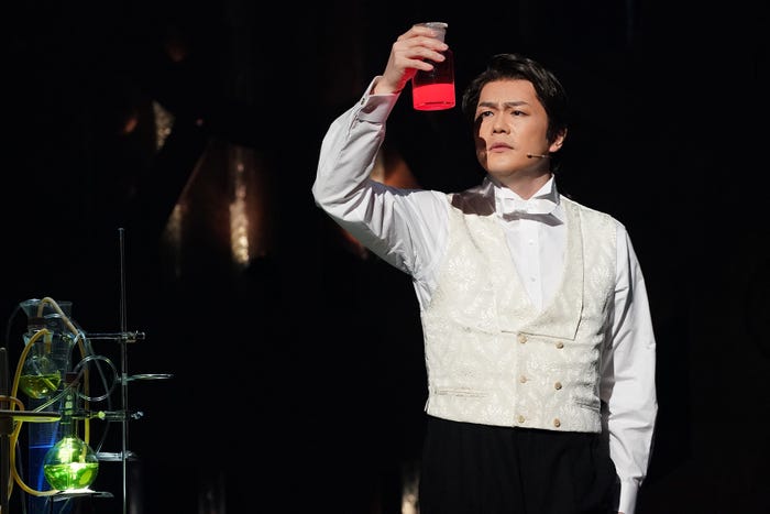 佐藤隆紀「ジキル&ハイド」提供:東宝演劇部