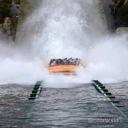 今年1月に待望の再開をはたした『ジュラシック・パーク・ザ・ライド』(C)モデルプレス