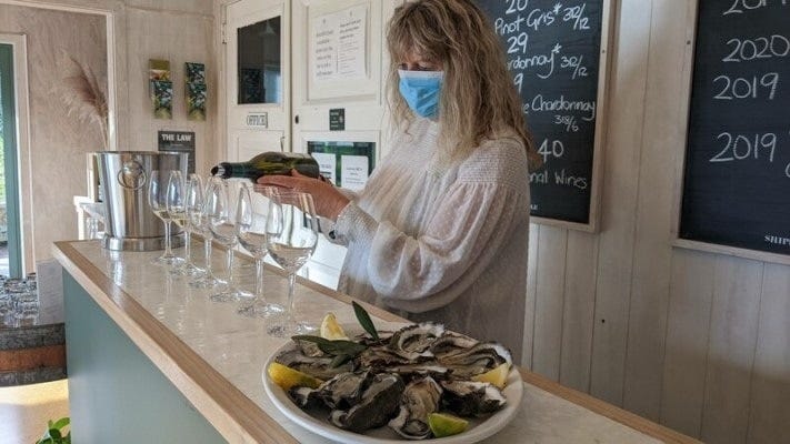 ※レストランやワイナリーでも、スタッフについてはマスク着用率は高め