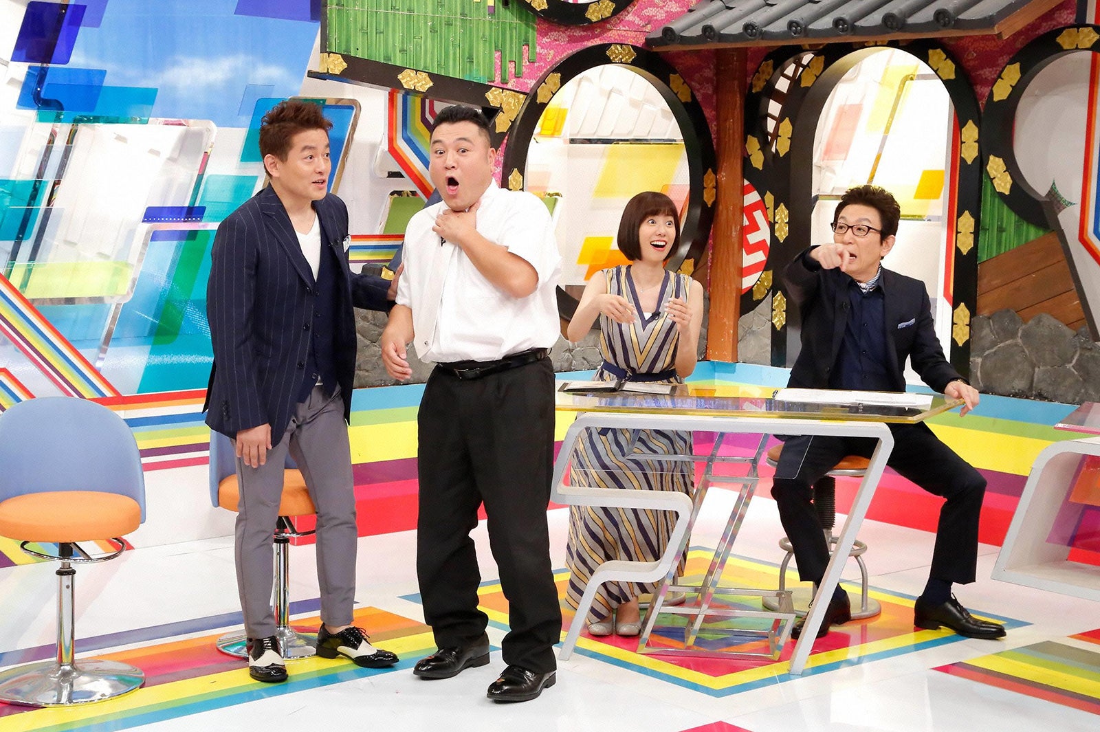 井戸田潤、山崎弘也、山崎夕貴、古舘伊知郎（C）フジテレビ