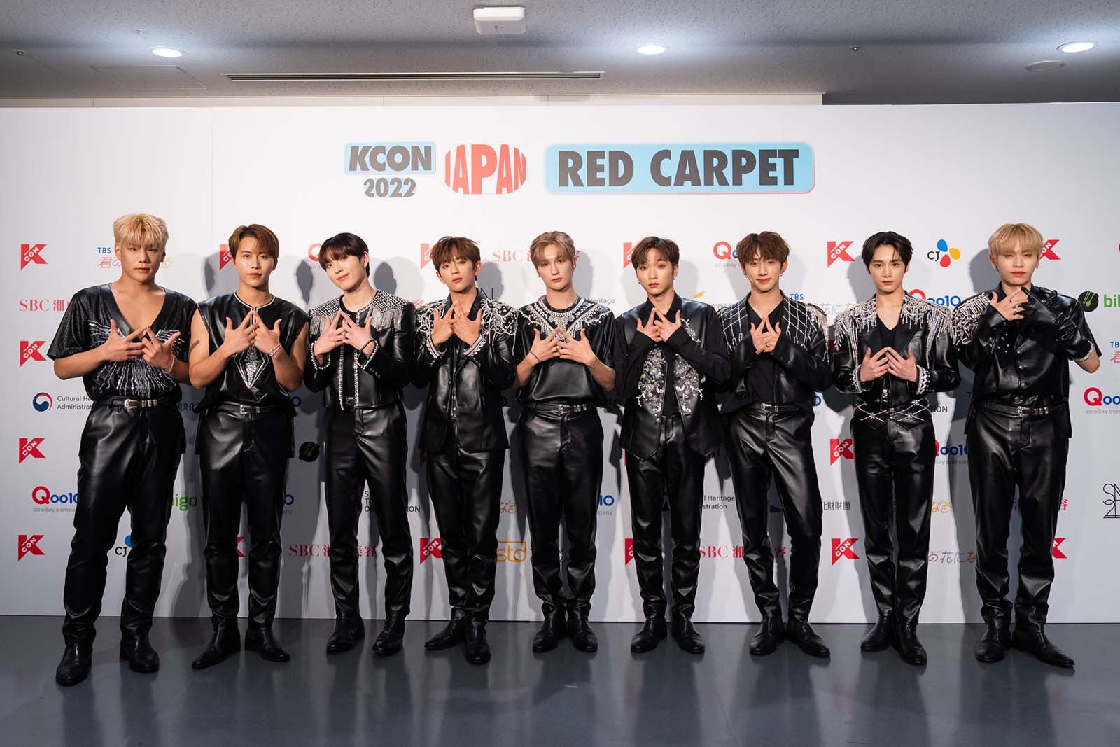 DKB／ジュンソ、テオ、ヒチャン、D1、イチャン、ユク、ヘリジュン、ルン、GK（C）CJ ENM Co., Ltd, All Rights Reserved