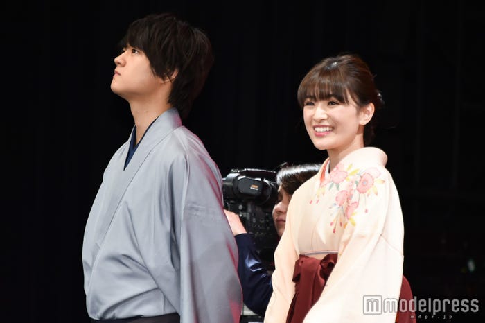 佐野勇斗、優希美青 (C)モデルプレス