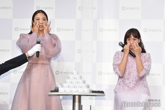 (C)モデルプレス