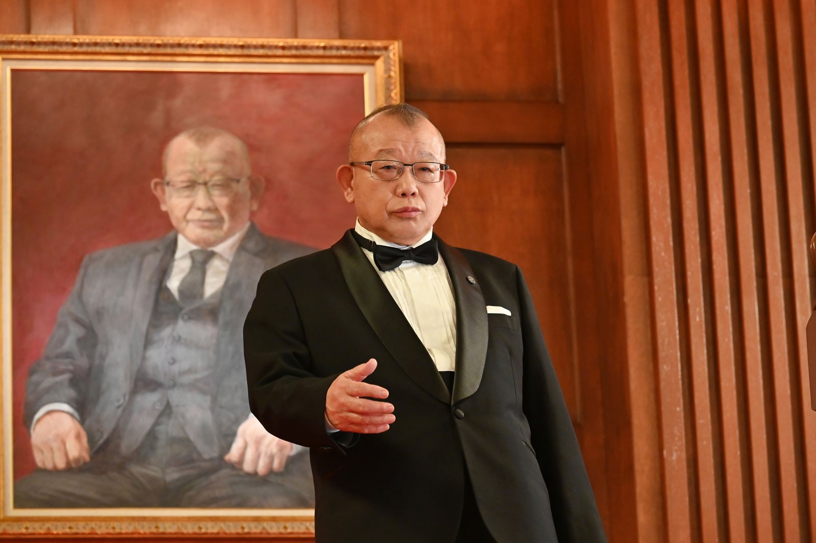 笑福亭鶴瓶（C）2022「七人の秘書 THE MOVIE」製作委員会