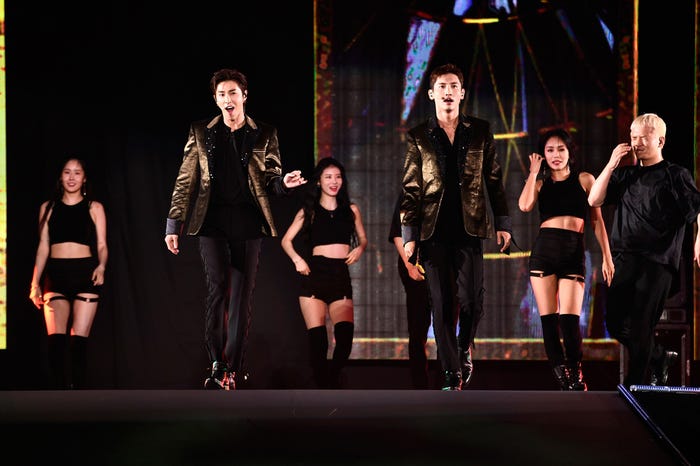 東方神起/「SMTOWN LIVE 2019 IN TOKYO」より(提供写真)